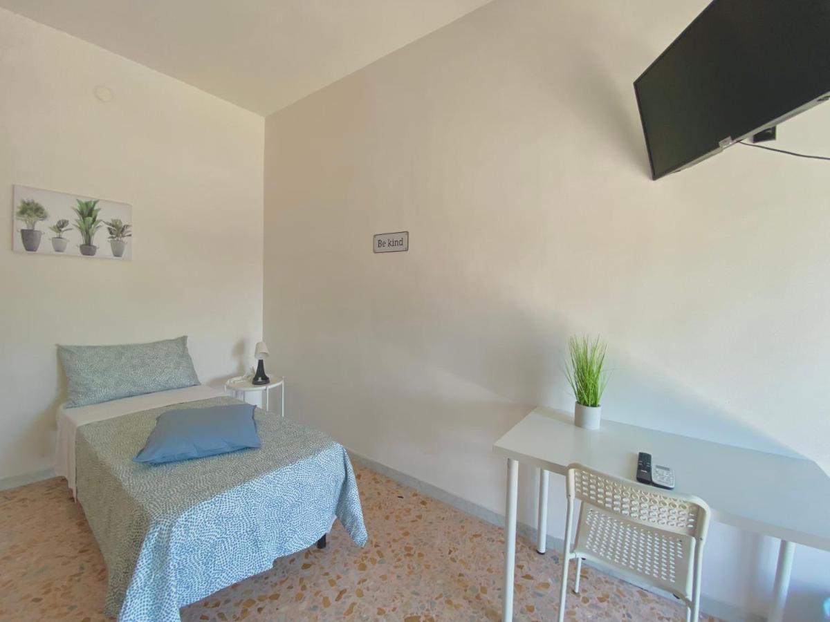 Guest House Service - Modugno Exterior photo
